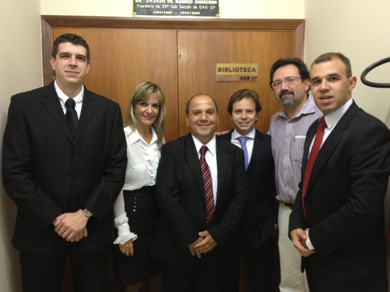 Izaías Colino participa de ato de desagravo na OAB
